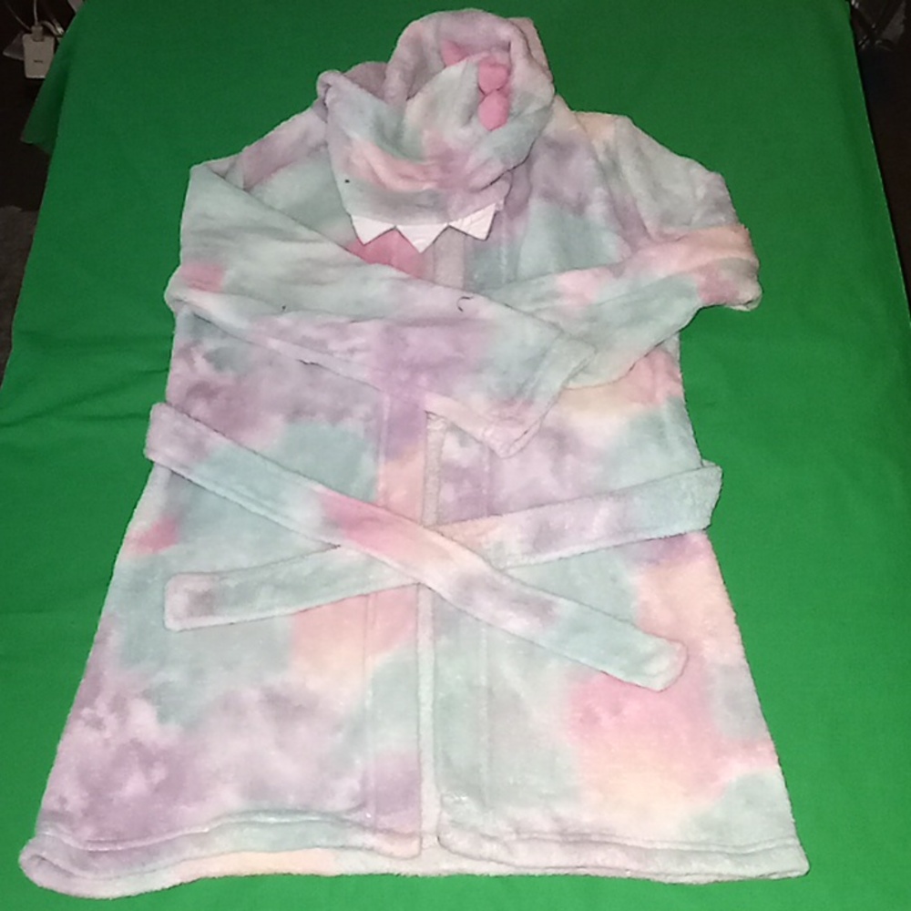 Pre-loved girls robe